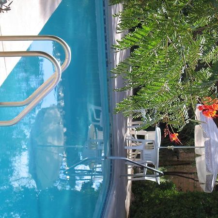 Circle C Lodge Twentynine Palms Bagian luar foto