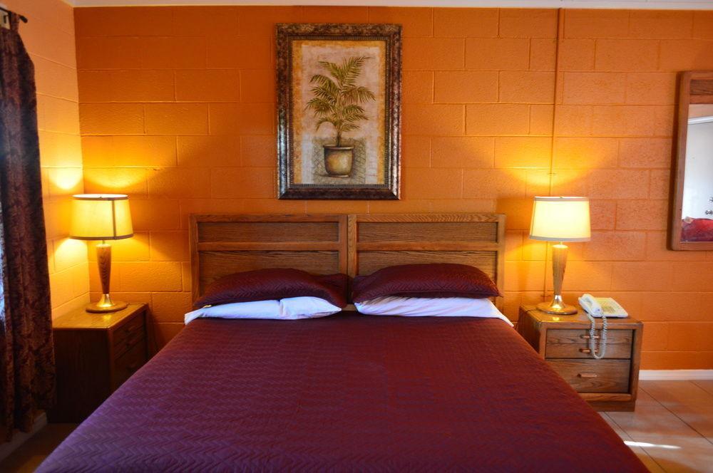 Circle C Lodge Twentynine Palms Bagian luar foto