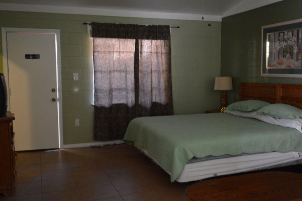 Circle C Lodge Twentynine Palms Bagian luar foto