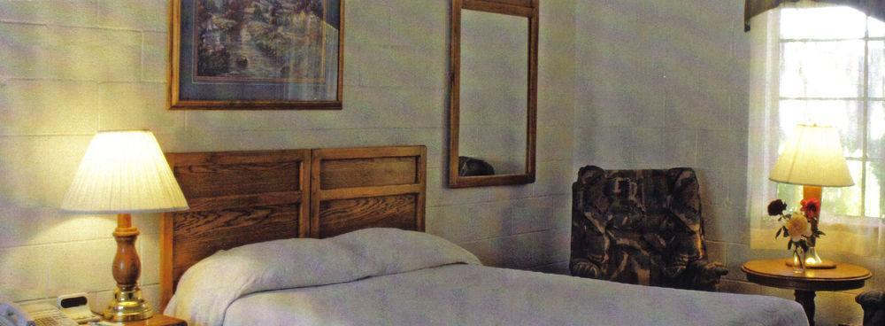 Circle C Lodge Twentynine Palms Bagian luar foto