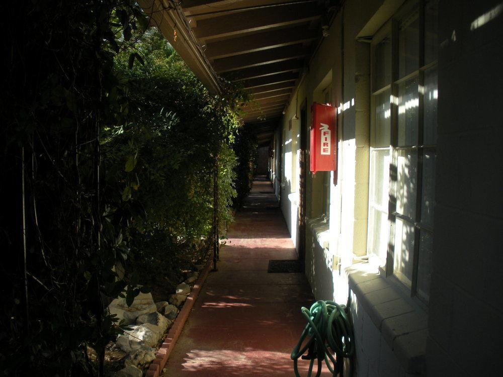 Circle C Lodge Twentynine Palms Bagian luar foto